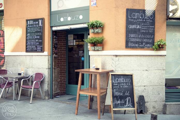 Ruta para fanáticos de los boquerones fritos en Madrid