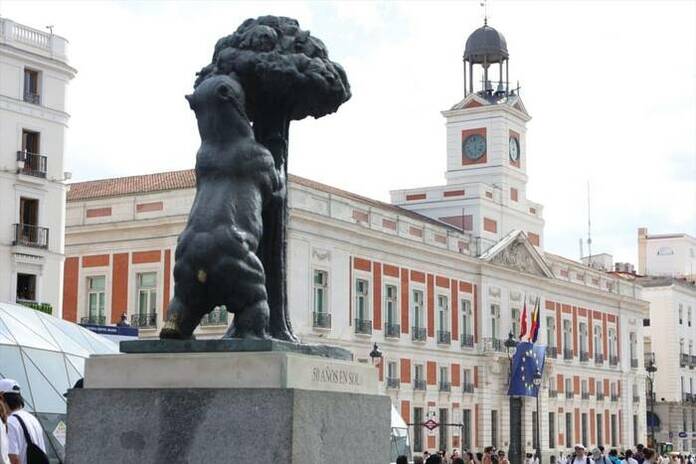 La Puerta del Sol: de estrenarse en primavera a ser la anfitriona del otoño EuropaPress 5307836 fachada real casa correos julio 2023 madrid espana construida finales