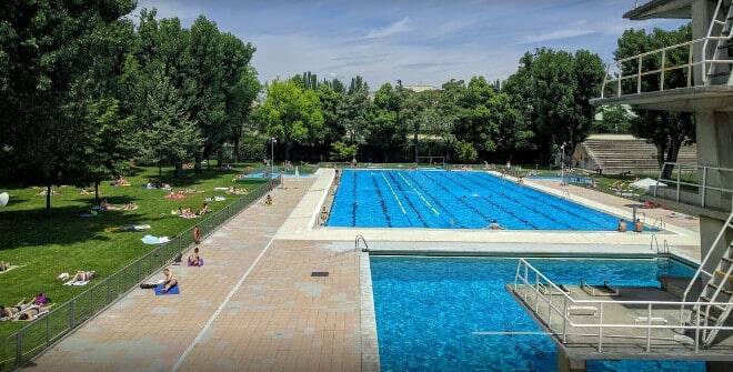 Piscina UCM