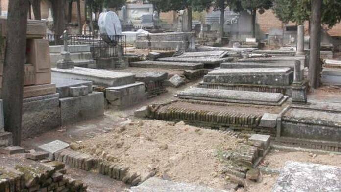 La Almudena cementerio