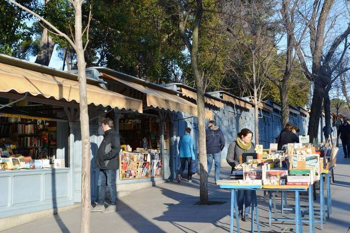 DESCUBRIENDO EL LABERINTO LITERARIO