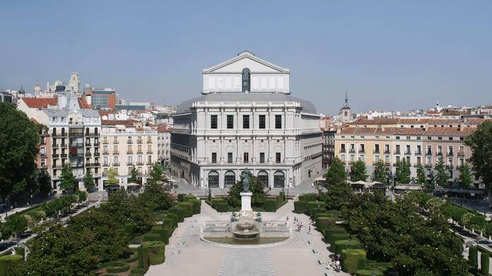 UN EDIFICIO CON ESPÍRITU: HISTORIA Y ARQUITECTURA